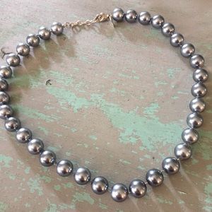 Express gray silver pearl necklace